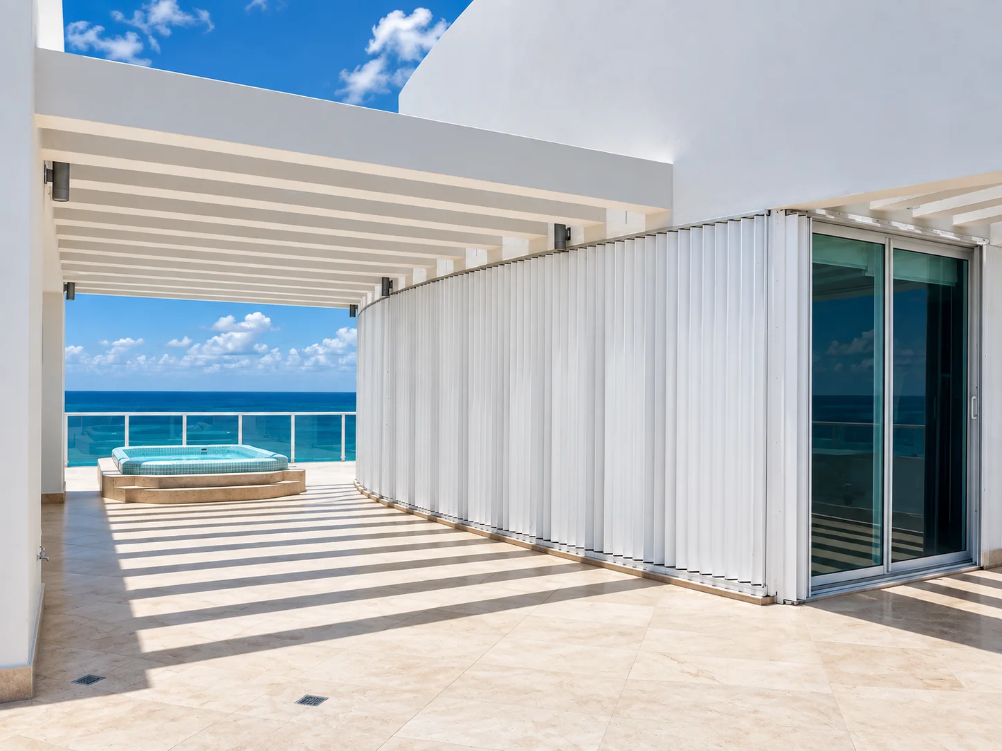 Cortinas antihuracanes para hoteles y resorts en Cancún